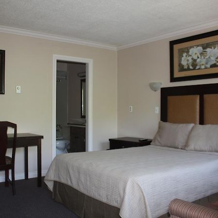 Coquitlam Sleepy Lodge Habitación foto